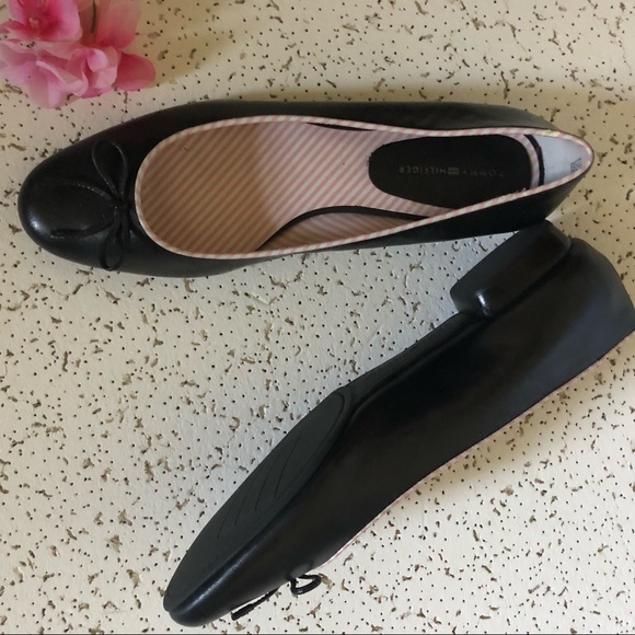 Tommy Hilfiger Shoes - TOMMY HILFIGER Black Shoes 7.5M